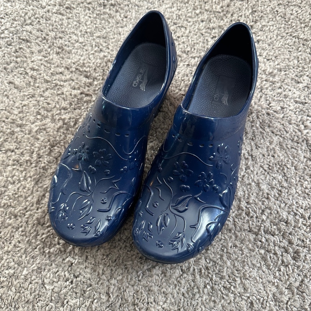 Dansko size 39 blue slip ons